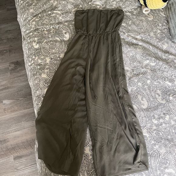 Tobi green strapless jumpsuit - Picture 3 of 4